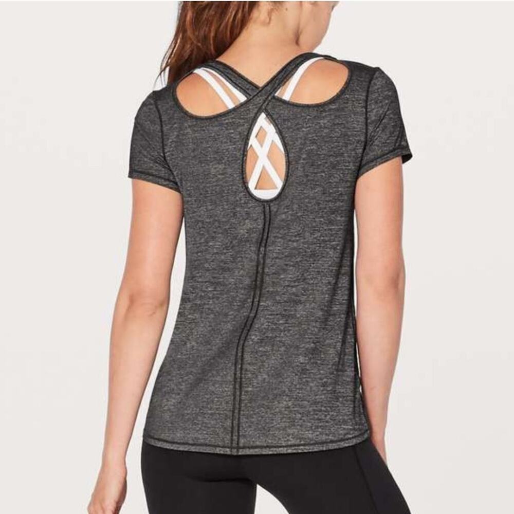 Lululemon Extra Mile Short Sleeve Shirt